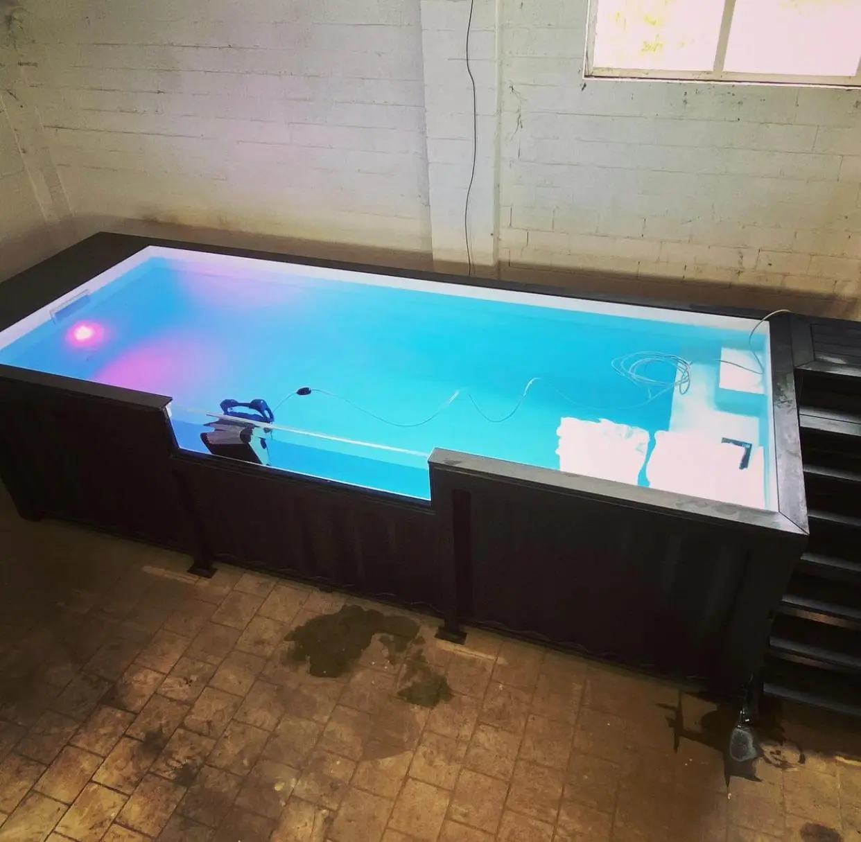 20 Ft Container Pool